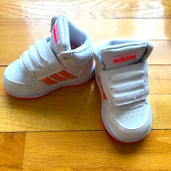 Adidas size 5 infant toddler white hi-tops with orange accents in NWOT condition - Picture 1 of 8